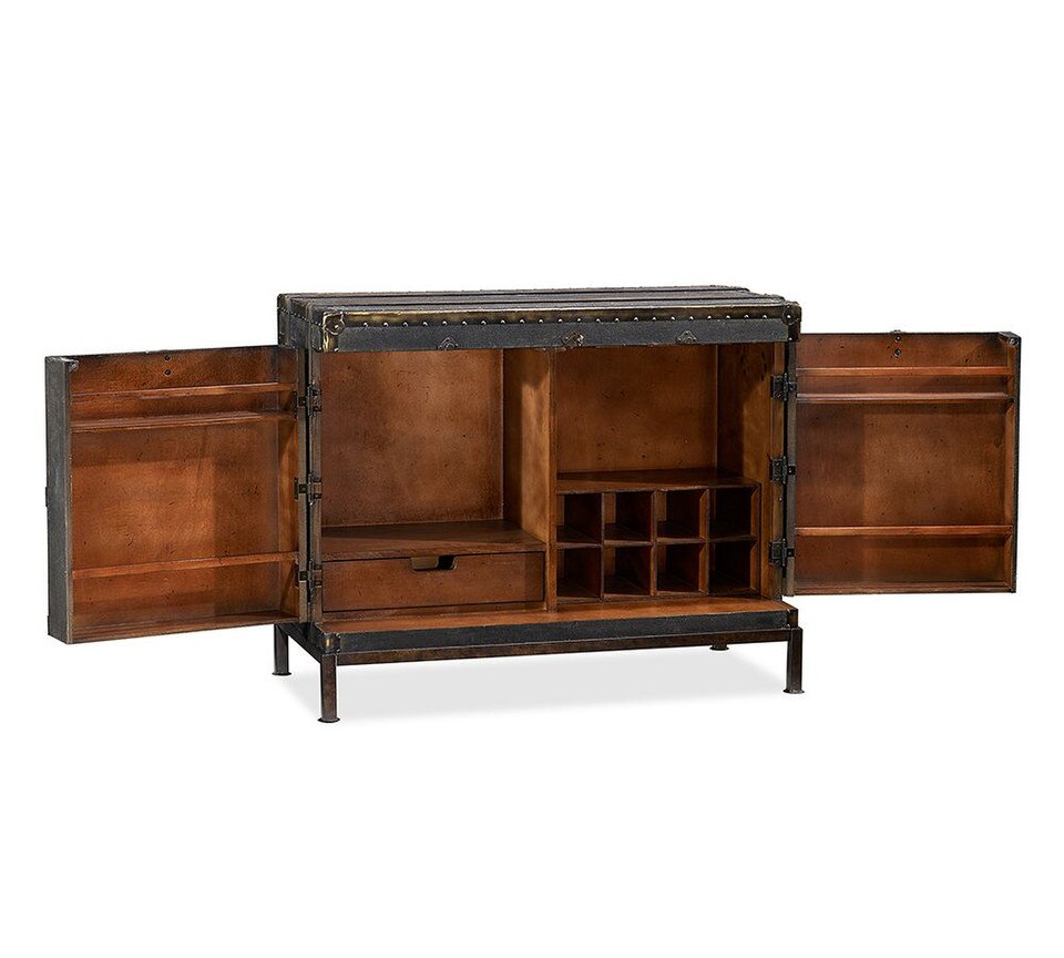 Ludlow Trunk Bar Cabinetnull